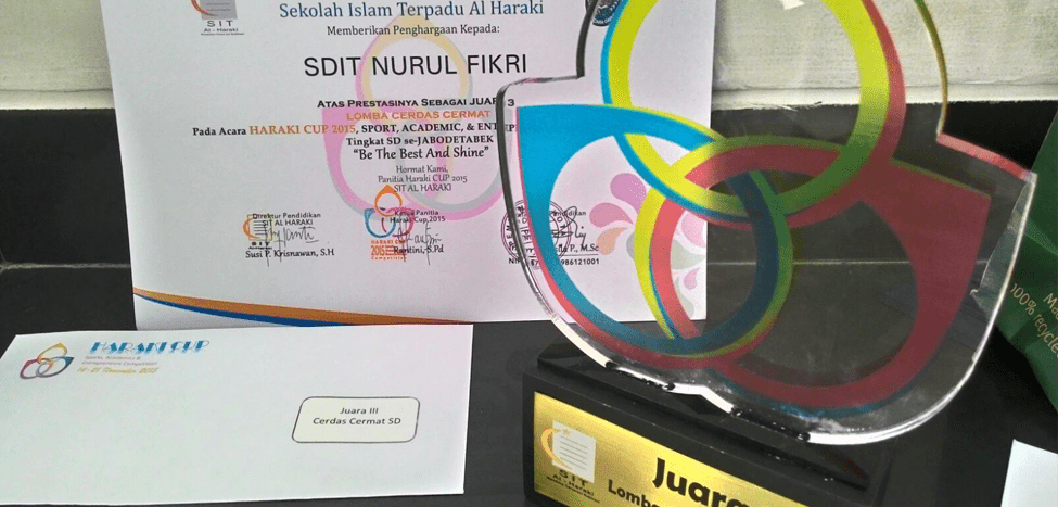 Kontingen SDIT Nurul Fikri Juara III Cerdas Cermat di Haraki Cup